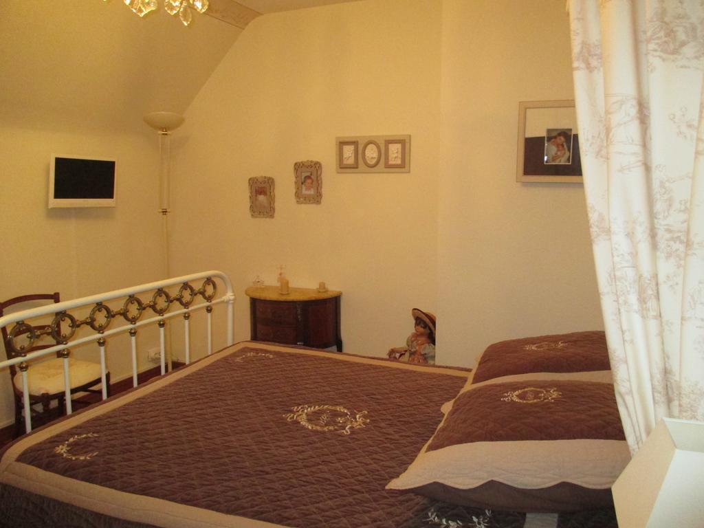 Le Clos Des Fontaines Plouër-sur-Rance Δωμάτιο φωτογραφία